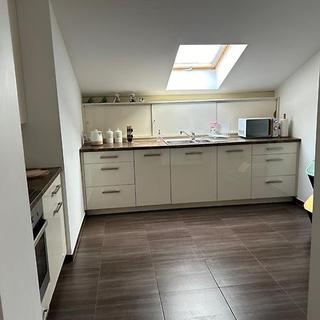 Apartament Bobrzanska - 4 Bedrooms Sypialnie Świdnica Eksteriør bilde