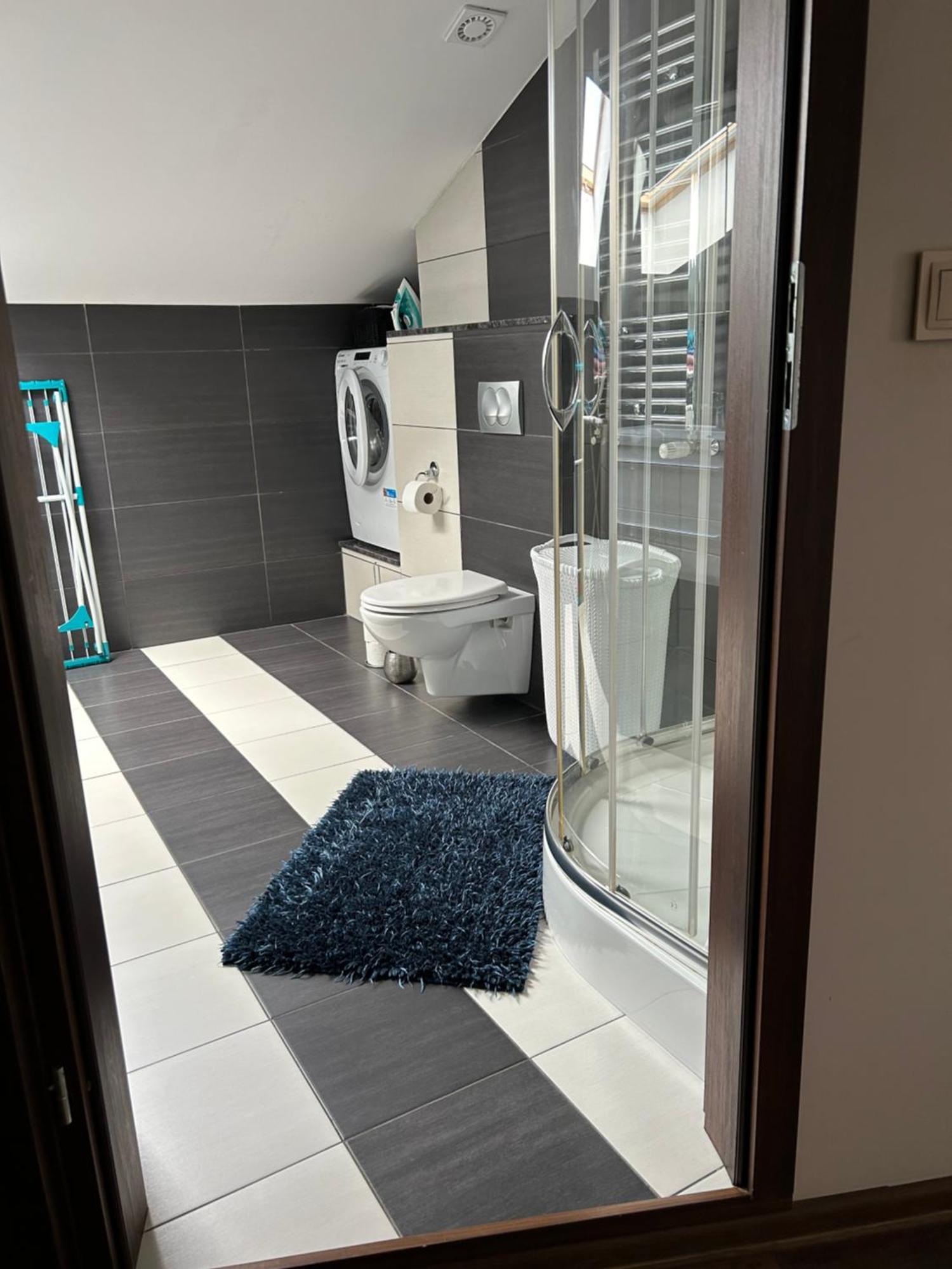 Apartament Bobrzanska - 4 Bedrooms Sypialnie Świdnica Eksteriør bilde
